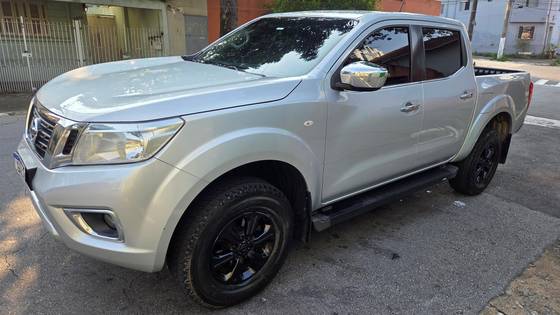 NISSAN FRONTIER 2.3 16V TURBO DIESEL SE CD 4X4 AUTOMÁTICO